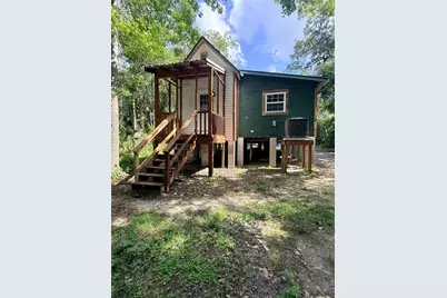 1229 NE 3rd Avenue, Gainesville, FL 32641 - Photo 2