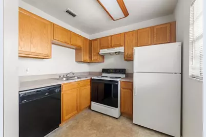 501 NW 15th Avenue #11, Gainesville, FL 32601 - Photo 8