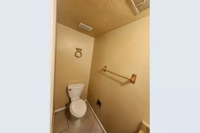 702 SW 70 Terrace #B, Gainesville, FL 32607 - Photo 16
