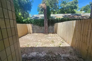 702 SW 70th Terrace, Gainesville, FL 32607 - Photo 24