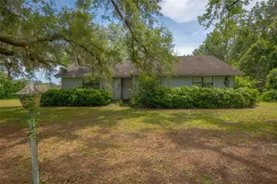 276 SW Tabernacle Gln, Lake City, FL 32025 - Photo 1