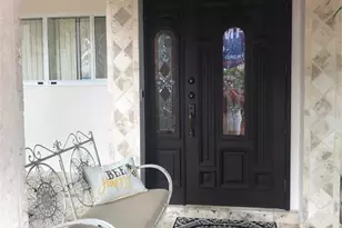 14821 Palmetto Palm Ave, Miami Lakes, FL 33014 - Photo 2