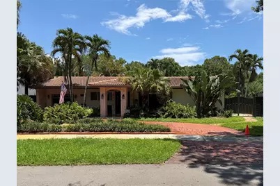 14821 Palmetto Palm Avenue, Miami Lakes, FL 33014 - Photo 30
