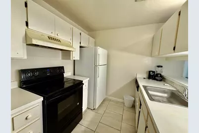 3800 SW 20th Avenue #207, Gainesville, FL 32607 - Photo 4