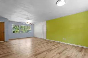 1302 NE 14th Ter, Gainesville, FL 32601 - Photo 18