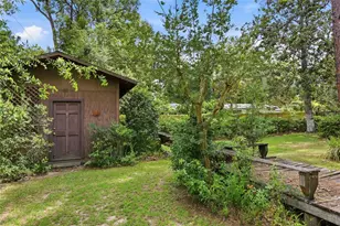 1911 NW 22nd Dr, Gainesville, FL 32605 - Photo 10