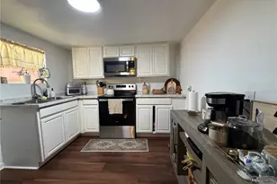2425 SE 10th Ave, Gainesville, FL 32641 - Photo 6