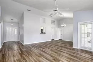 1029 NW 90th Dr, Gainesville, FL 32606 - Photo 2