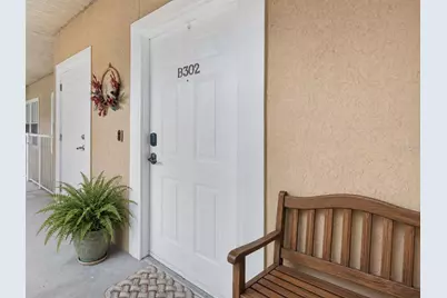 9124 SW 51st Road #302, Gainesville, FL 32608 - Photo 2