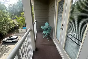 621 SW 10th St, Gainesville, FL 32601 - Photo 16