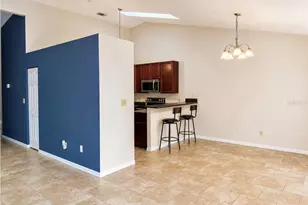 3915 NW 7th Pl, Gainesville, FL 32607 - Photo 4