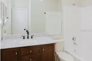 3915 NW 7th Pl, Gainesville, FL 32607 - Photo 14