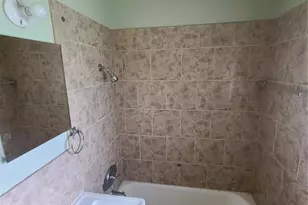 217 NW 36th St, Gainesville, FL 32607 - Photo 4