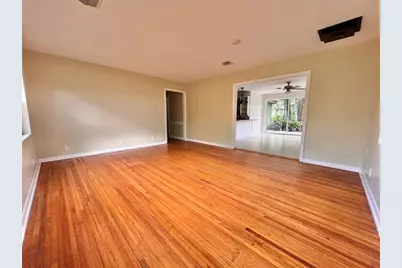 905 NW 36th Avenue, Gainesville, FL 32609 - Photo 12