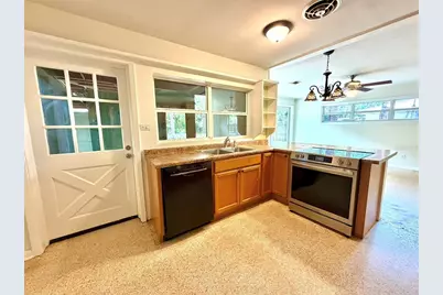 905 NW 36th Avenue, Gainesville, FL 32609 - Photo 42