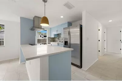 4731 Atlantic Avenue, Sarasota, FL 34233 - Photo 8