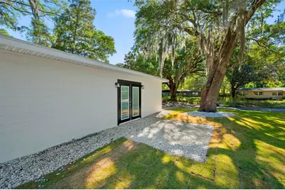 1919 NE 17th Drive, Gainesville, FL 32609 - Photo 28