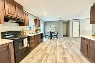 713 NE 3rd St, Chiefland, FL 32626 - Photo 12