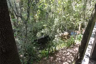1015 SW 9th St, Gainesville, FL 32601 - Photo 10