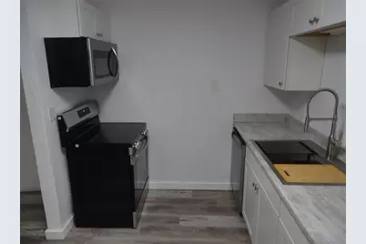 1015 SW 9th Street #C-24, Gainesville, FL 32601 - Photo 4