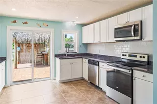 6814 Driftwood Dr, Hudson, FL 34667 - Photo 4