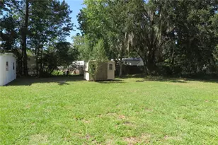 108 Pineshore Dr, Satsuma, FL 32189 - Photo 6