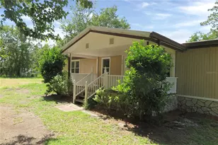 108 Pineshore Dr, Satsuma, FL 32189 - Photo 2