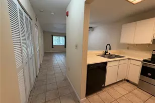83 SE 16th Ave, Gainesville, FL 32601 - Photo 2