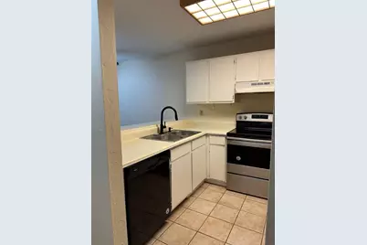 83 SE 16th Avenue #E102, Gainesville, FL 32601 - Photo 4