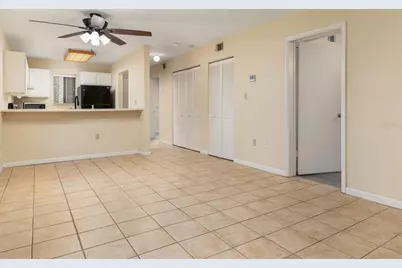 83 SE 16th Avenue #E102, Gainesville, FL 32601 - Photo 4