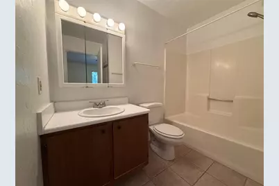 83 SE 16th Avenue #E102, Gainesville, FL 32601 - Photo 14