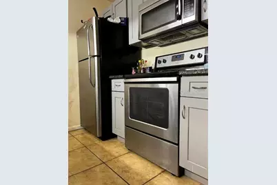 3800 SW 20th Avenue #306, Gainesville, FL 32607 - Photo 4
