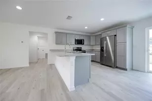 691 E Country Club Dr, Williston, FL 32696 - Photo 10
