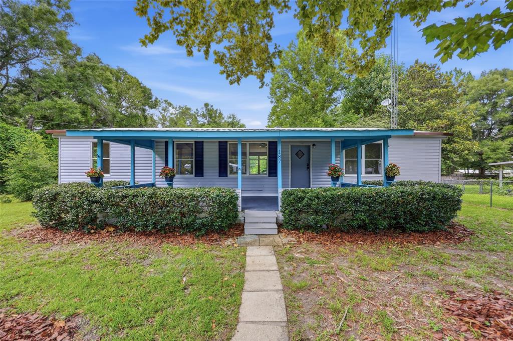 187 SW Peach Glen - 187 SW Peach Glen, High Springs, FL 32643 Luxury Property | Jose Angel Pina