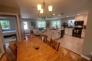 1317 NW 4th St, Gainesville, FL 32601 - Photo 4