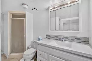 1805 NE 6th Ter, Gainesville, FL 32609 - Photo 22