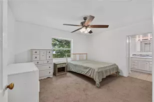 1805 NE 6th Ter, Gainesville, FL 32609 - Photo 18