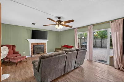 1805 NE 6th Terrace, Gainesville, FL 32609 - Photo 12