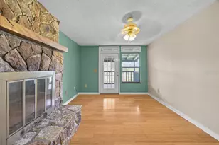 251 Cue Lake Dr, Hawthorne, FL 32640 - Photo 10