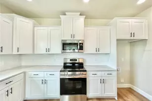 146 SW 212th Dr, Newberry, FL 32669 - Photo 6