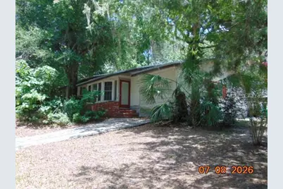2105 NW 16th Terrace NW, Gainesville, FL 32605 - Photo 2