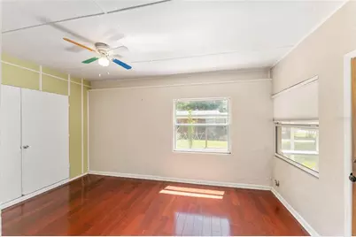 1038 NE 14th Avenue, Gainesville, FL 32601 - Photo 8