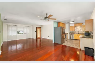 1038 NE 14th Avenue, Gainesville, FL 32601 - Photo 4