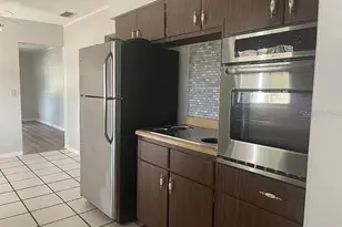 1701 NE 28th St, Gainesville, FL 32609 - Photo 8