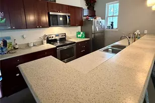 727 NW 4th Ave, Gainesville, FL 32601 - Photo 8