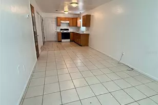 2614 SW 31st Pl, Gainesville, FL 32608 - Photo 2