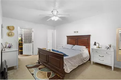 2038 SW 70th Terrace, Gainesville, FL 32607 - Photo 10