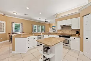 2015 NW 89 Dr, Gainesville, FL 32606 - Photo 10