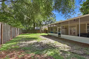 2015 NW 89 Dr, Gainesville, FL 32606 - Photo 34