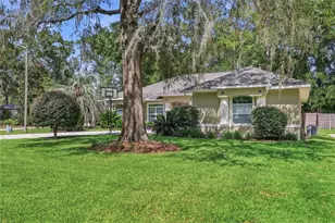 2015 NW 89 Dr, Gainesville, FL 32606 - Photo 2
